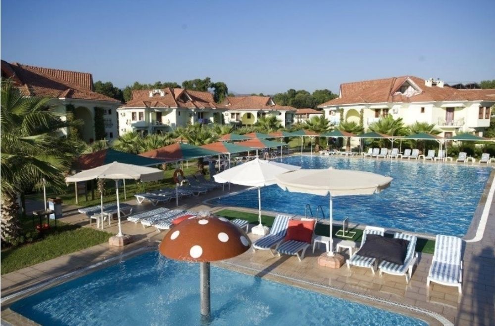 Katranci Park Hotel เฟทิเย ภายนอก รูปภาพ