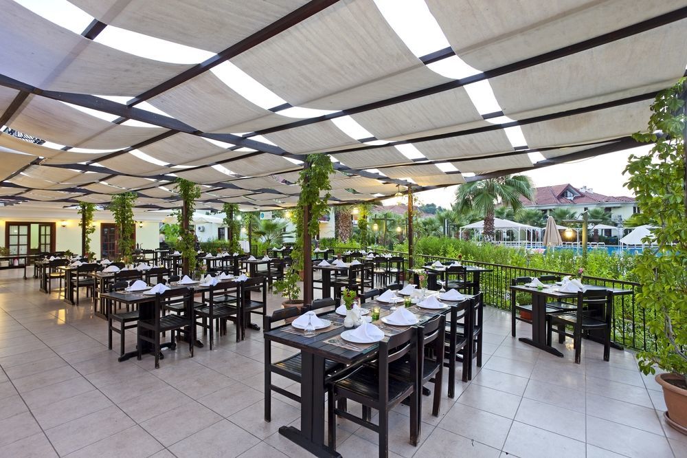 Katranci Park Hotel เฟทิเย ภายนอก รูปภาพ